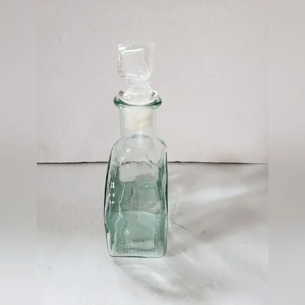 Glass Decanter  - Picture 5 of 11